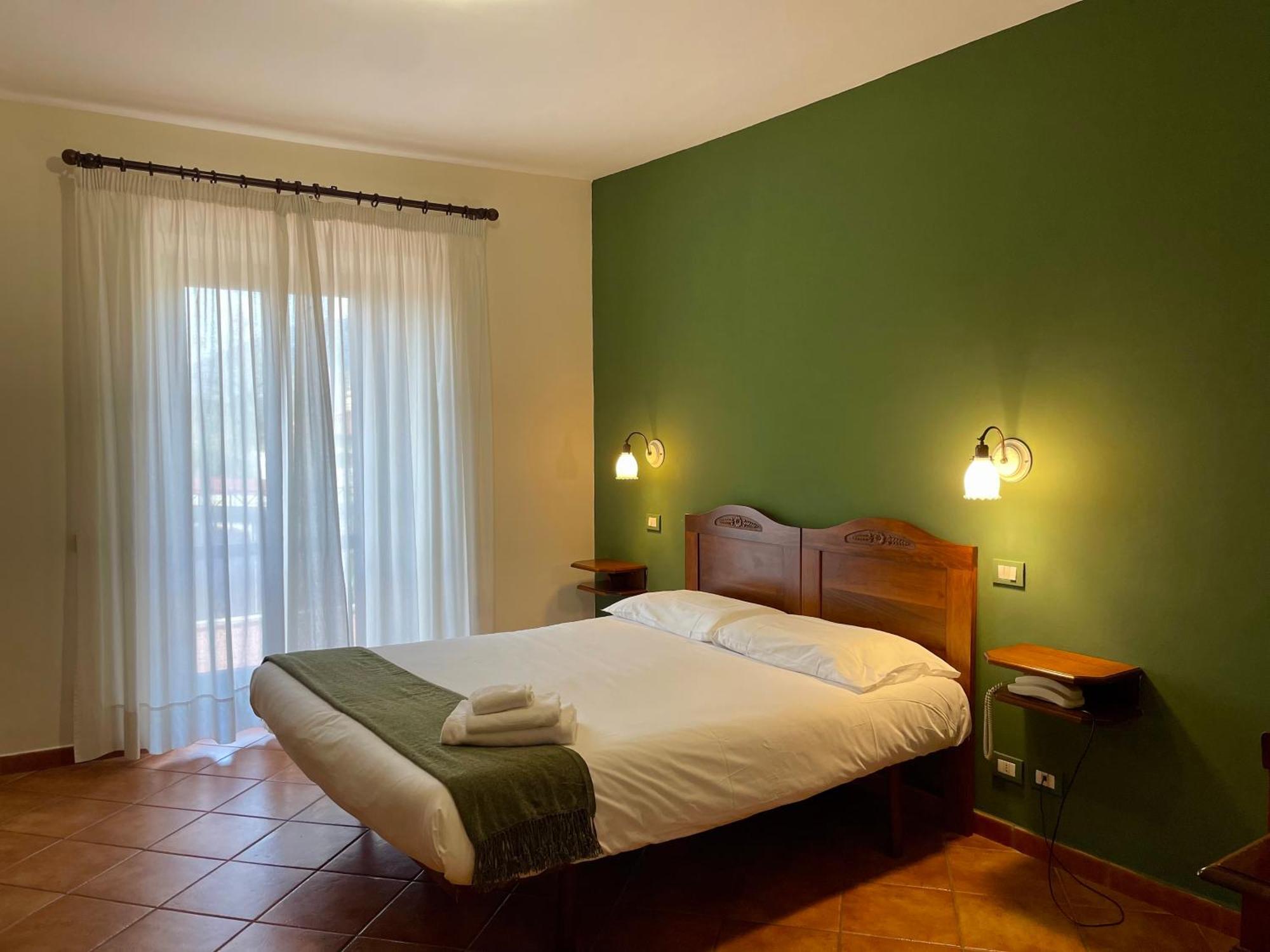 Albergo Mingone Isola di Liri Esterno foto