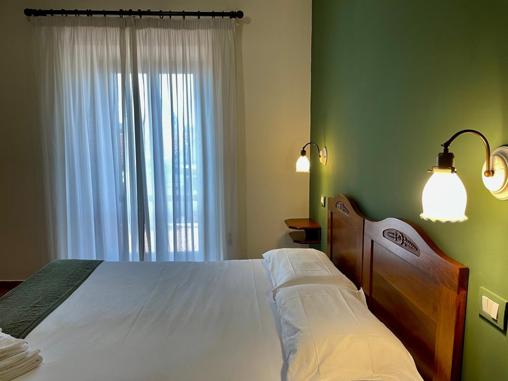 Albergo Mingone Isola di Liri Esterno foto